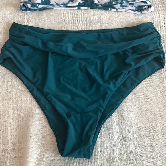 Zaful Swimsuit - Picture 3 of 10